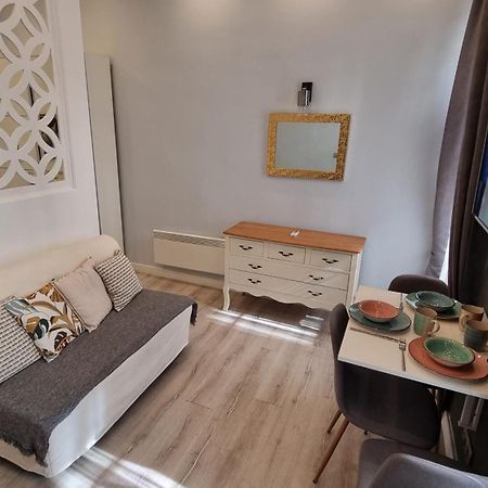 Apartment Opera Vintage - Budapest City Centre ภายนอก รูปภาพ