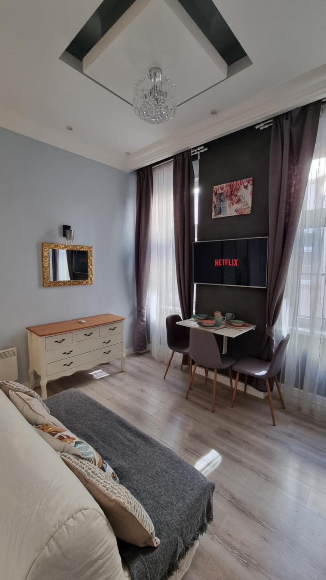 Apartment Opera Vintage - Budapest City Centre ภายนอก รูปภาพ